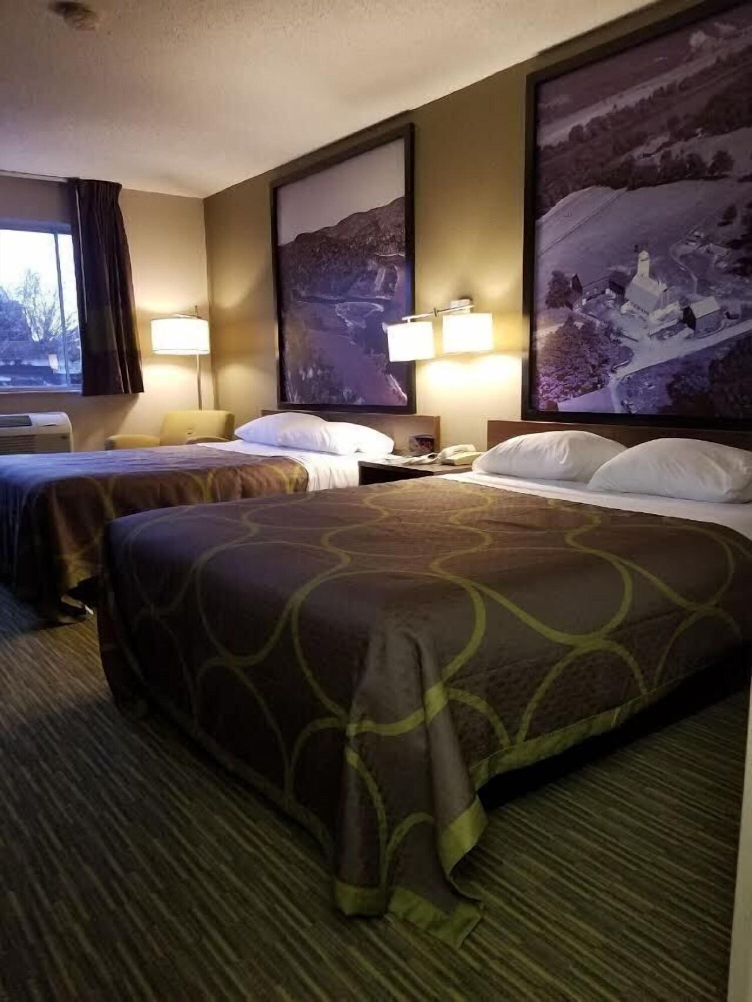 Super 8 by Wyndham Hanover Eksteriør billede