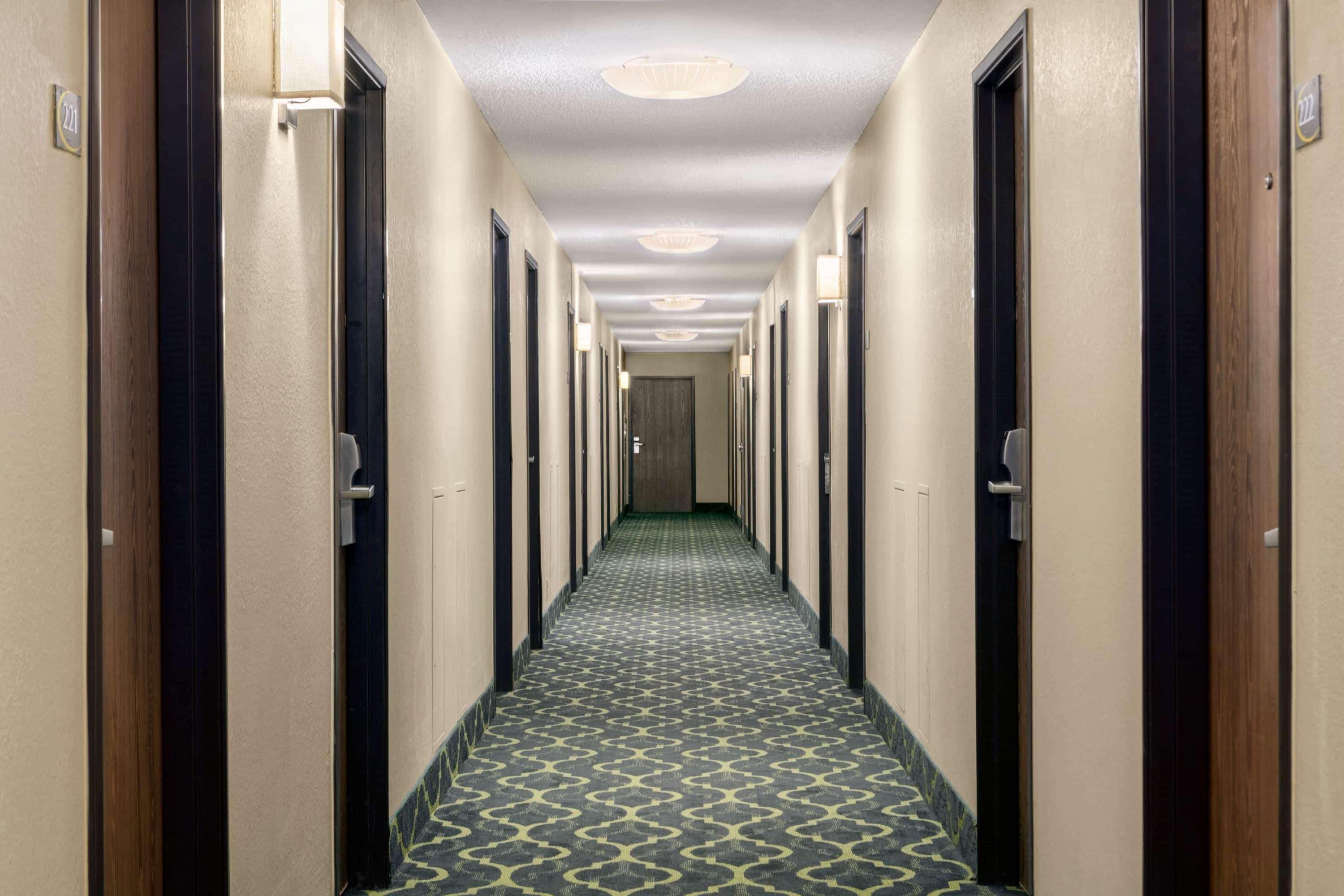 Super 8 by Wyndham Hanover Eksteriør billede